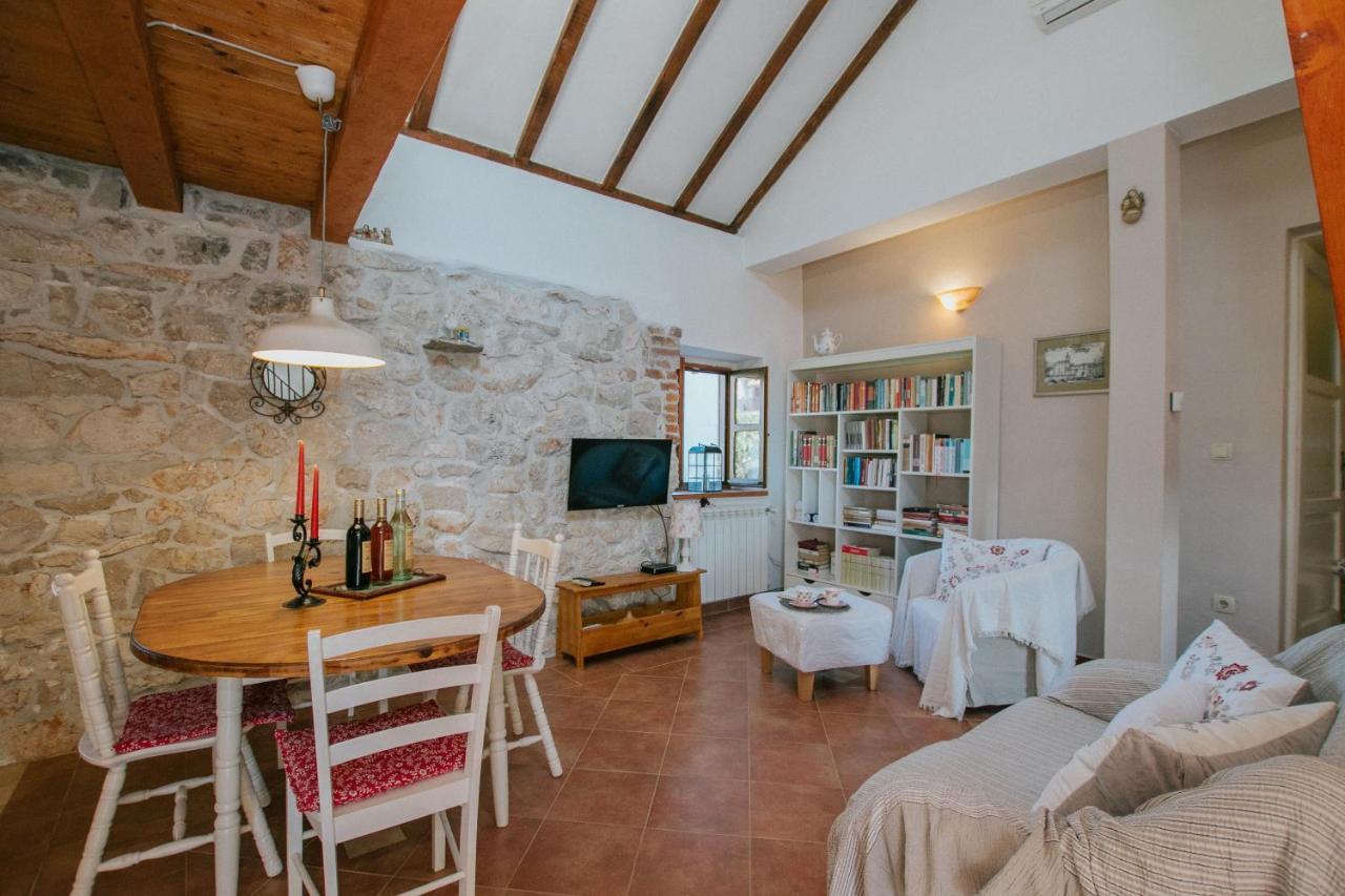 Country House Rusula Vrsine ภายนอก รูปภาพ