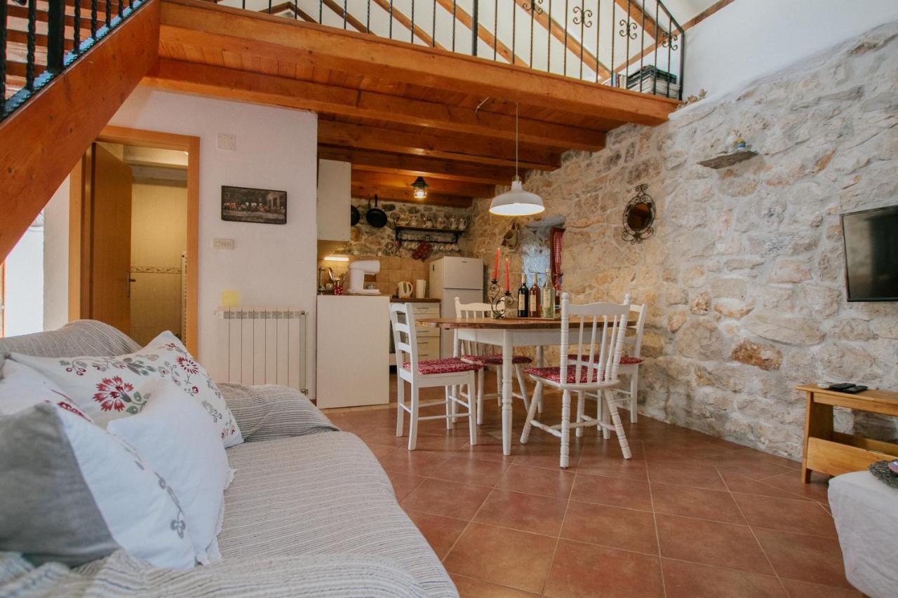 Country House Rusula Vrsine ภายนอก รูปภาพ